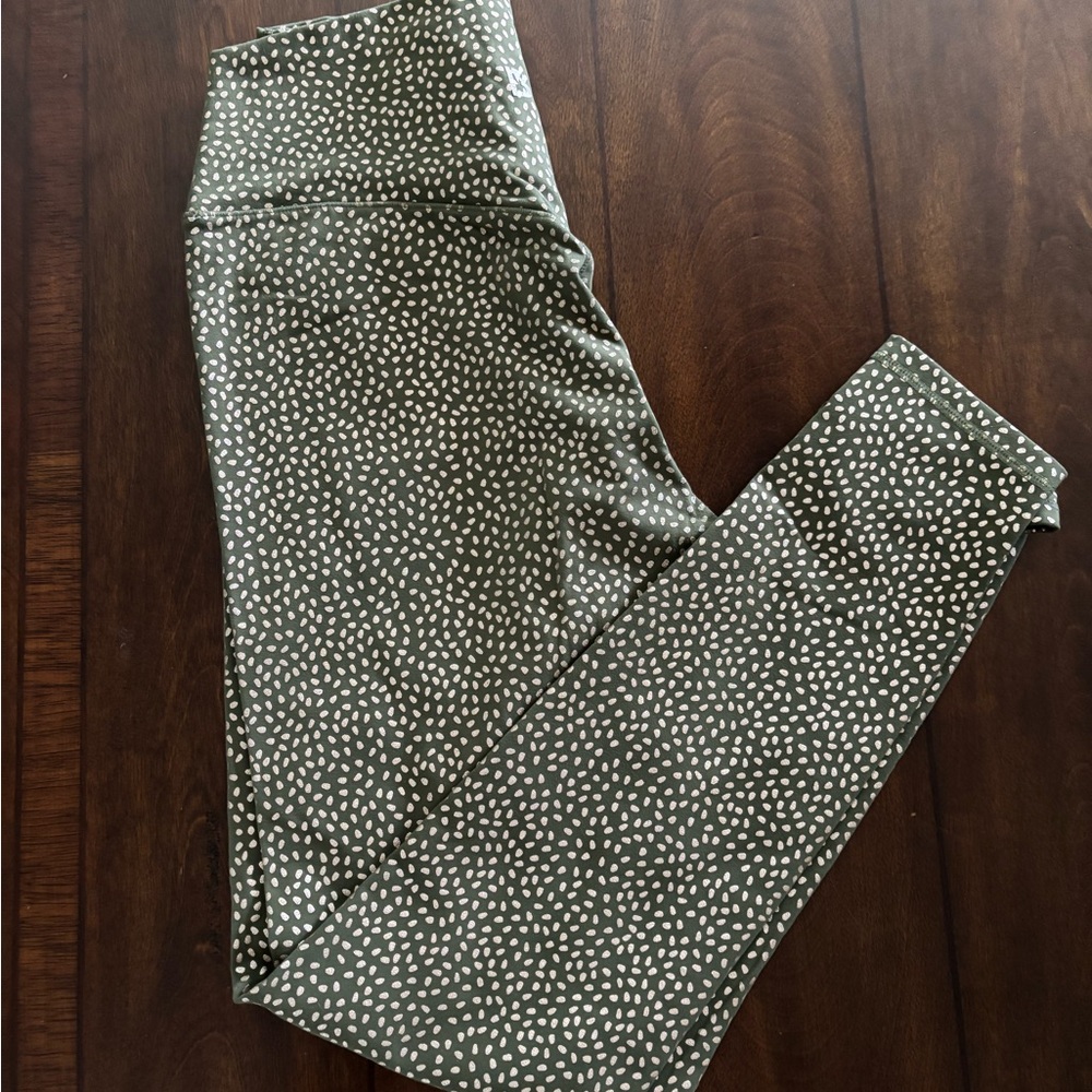 Green and White Patterned Leggings
